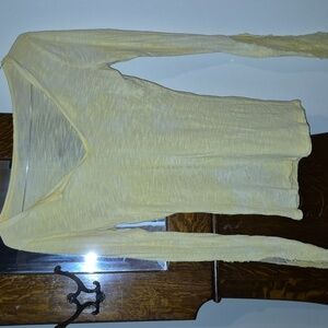 Juniors Small Ling Sleeved Lace Shirt